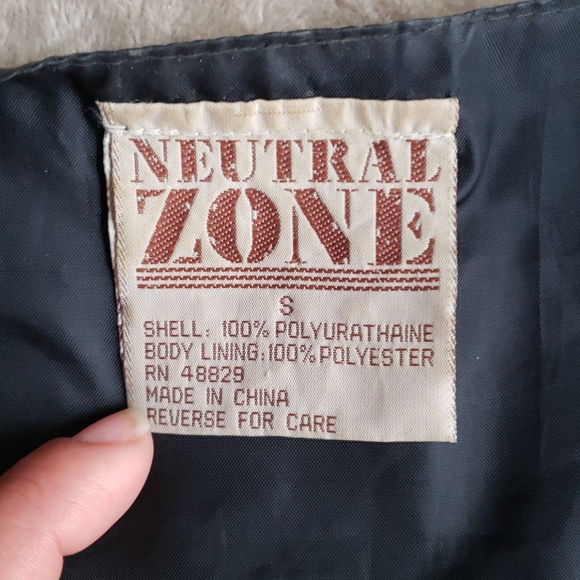 Vintage Neutral Zone Leather Fringe Vest - Picture 6 of 7